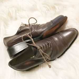Authentic Prada lace up leather vintage 90's shoes